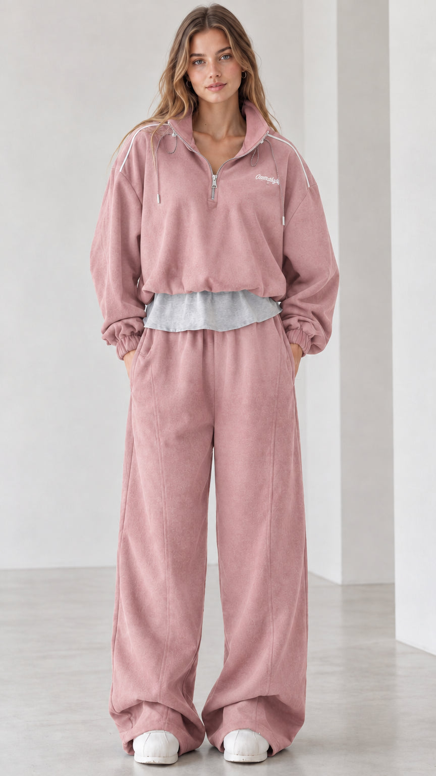 Women's dusty pink half-zip pullover and wide-leg sweatpants two-piece set